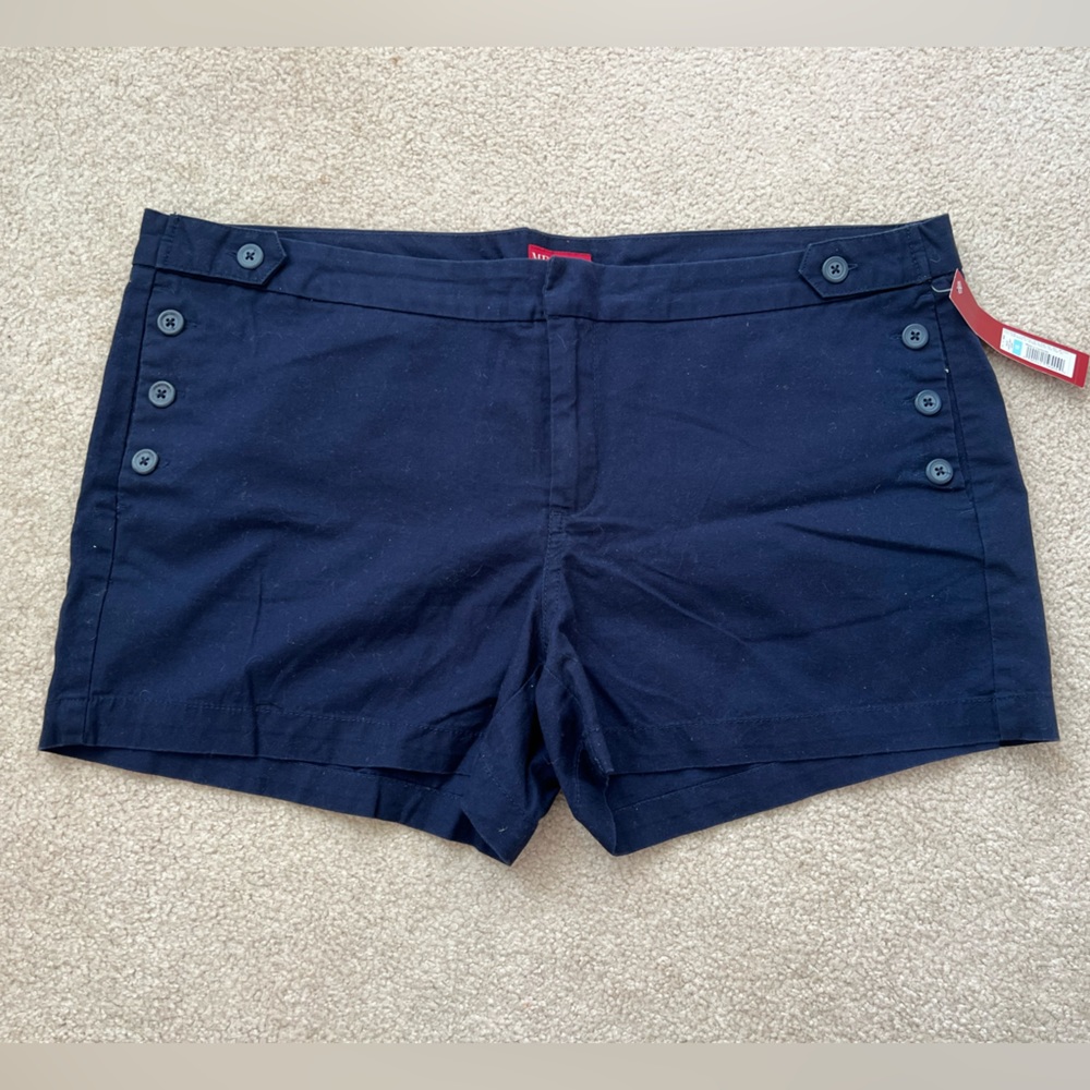 Navy Blue Sailor-style shorts with side buttons size 18